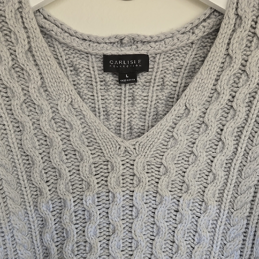 Carlisle Merino Wool Blend V-Neck Sweater with Gray and Blue Trim Size L - Picture 2 of 9